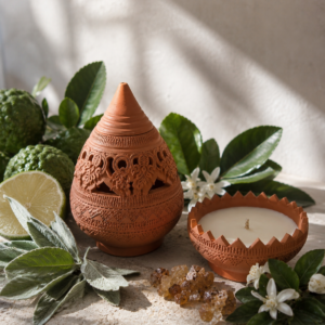 MAISON MIKO New Sense Candle 45 ml in handmade Ko Kret lotus petal pottery