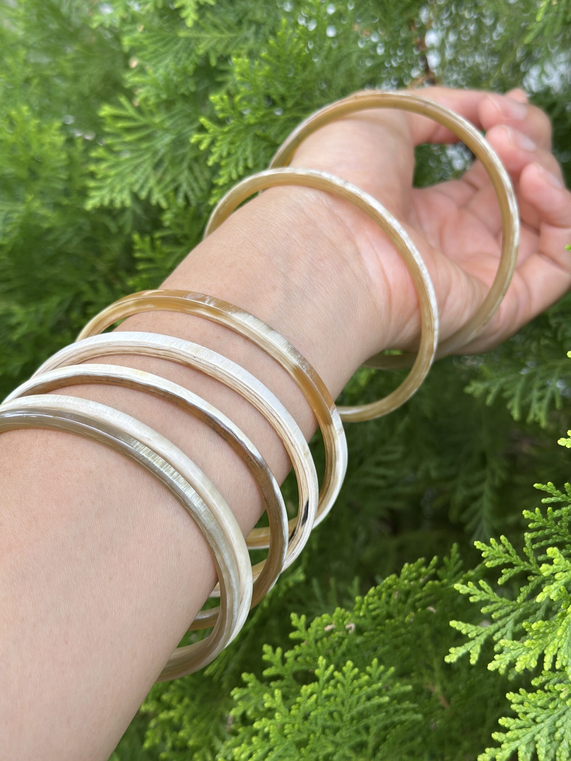 ivory-natural-buffalo-horn-bangles-set-of-7-maison-miko-7