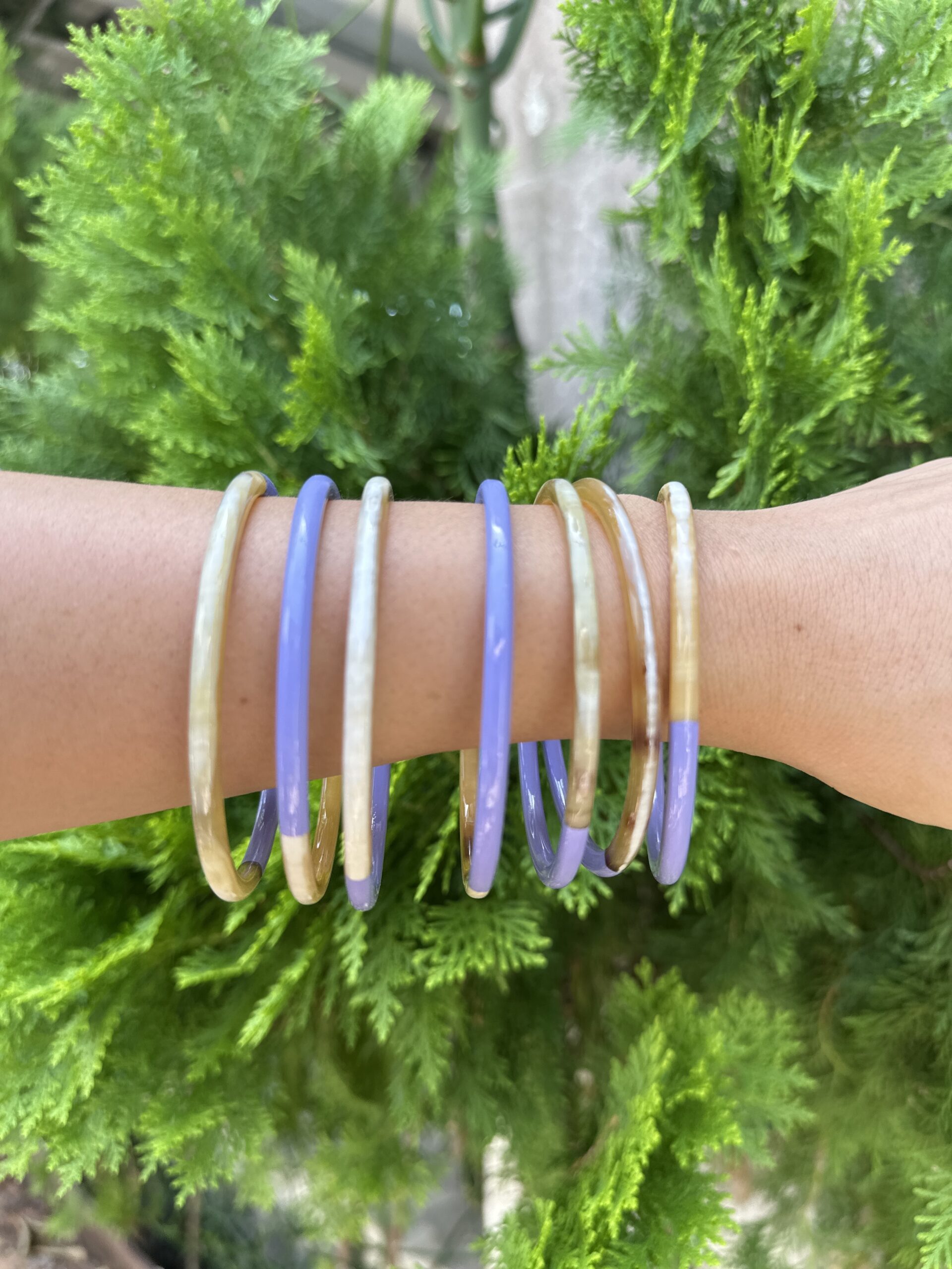 periwinkle-lacquer-buffalo-horn-bangles-set-of-7-maison-miko-3